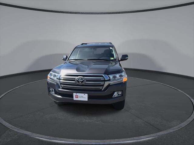 2017 Toyota Land Cruiser Base