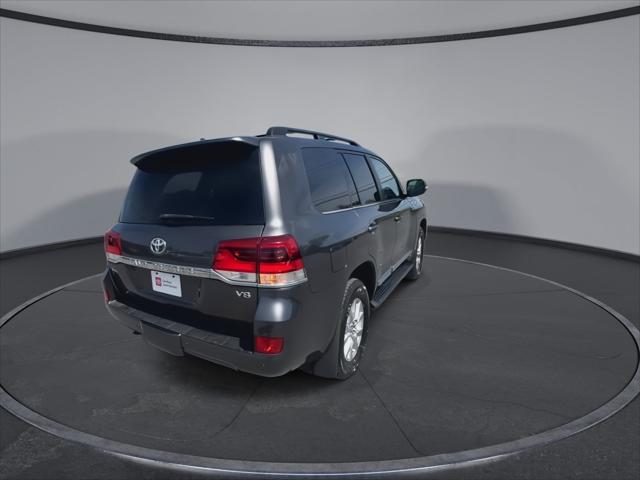 2017 Toyota Land Cruiser Base