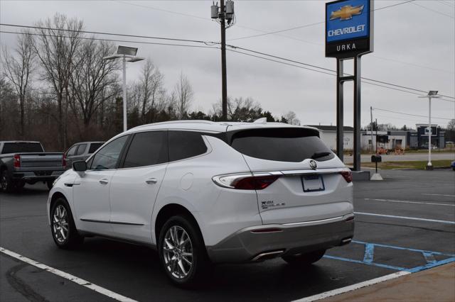 2023 Buick Enclave Essence AWD