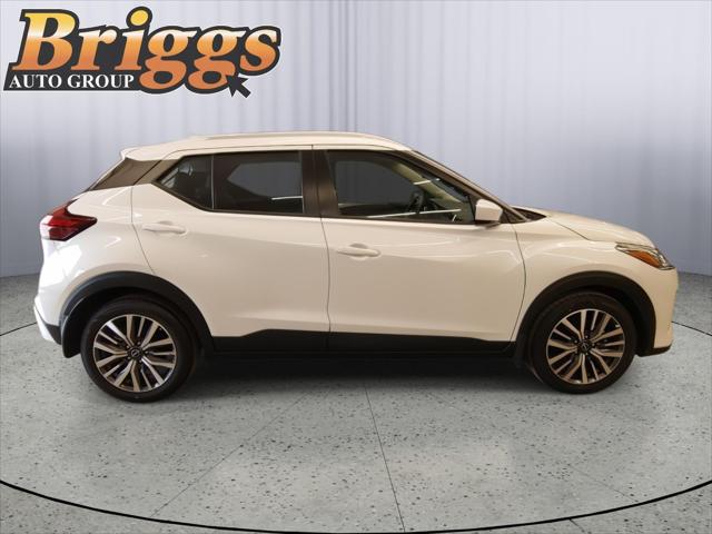 2022 Nissan Kicks SV Xtronic CVT