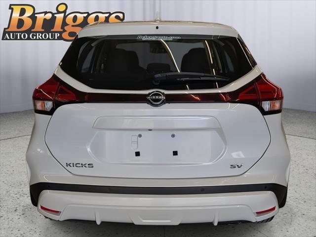 2022 Nissan Kicks SV Xtronic CVT
