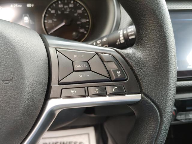 2022 Nissan Kicks SV Xtronic CVT