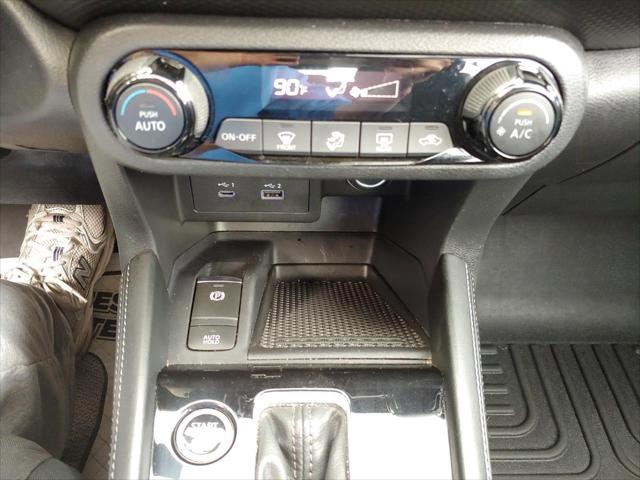 2022 Nissan Kicks SV Xtronic CVT