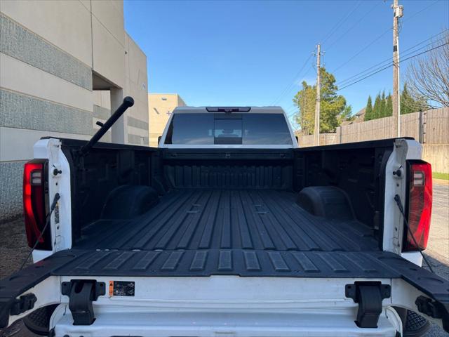 2024 GMC Sierra 3500HD 4WD Crew Cab Long Bed Denali