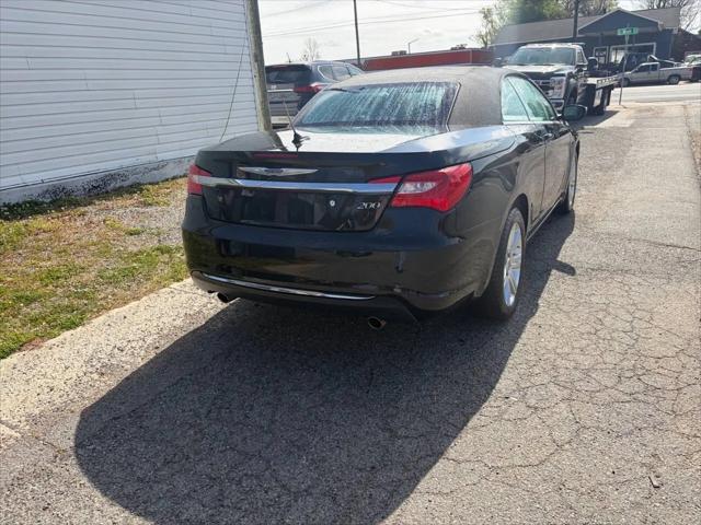 2011 Chrysler 200 Touring