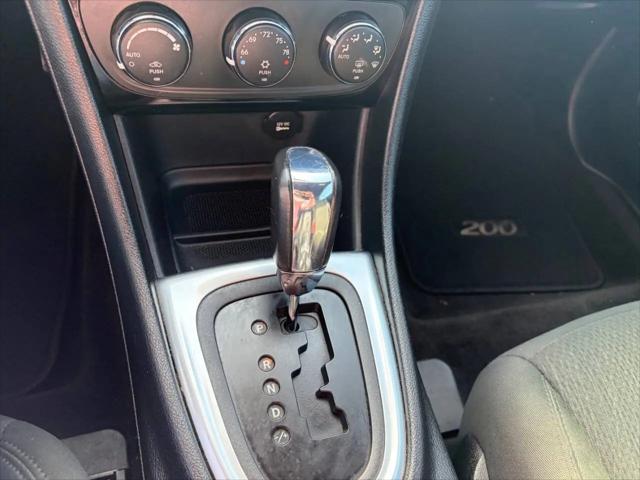 2011 Chrysler 200 Touring