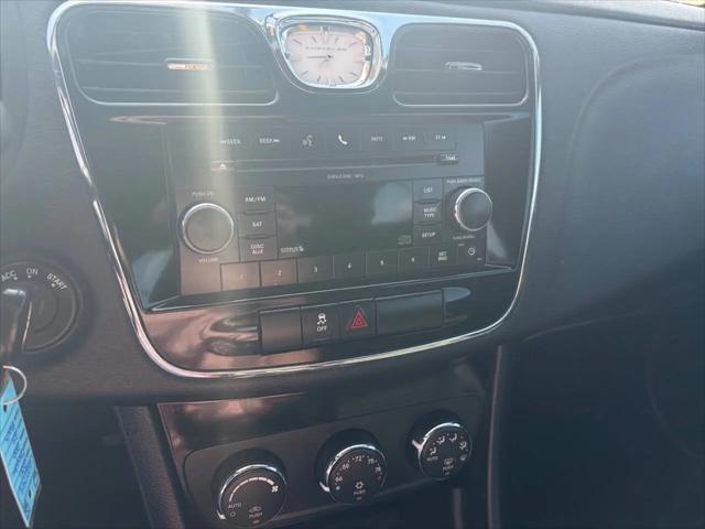 2011 Chrysler 200 Touring