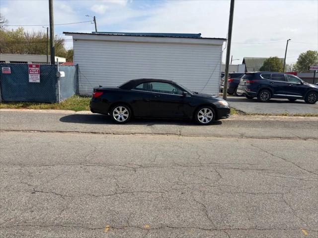 2011 Chrysler 200 Touring