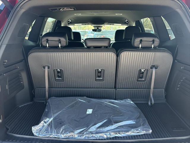 2026 GMC Acadia Denali AWD