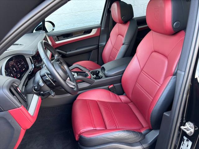 2024 Porsche Cayenne Base