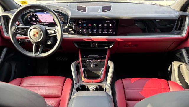 2024 Porsche Cayenne Base