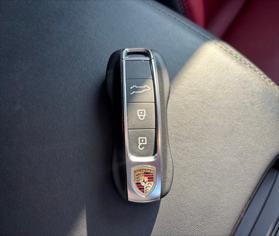 2024 Porsche Cayenne Base