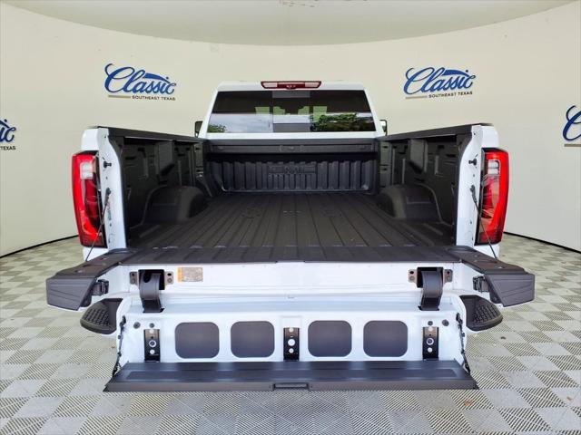 2026 GMC Sierra 3500HD Crew Cab, Long Bed, Denali Dual Rear Wheel, 4WD