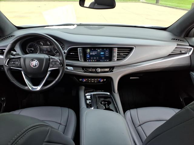 2023 Buick Enclave Essence AWD