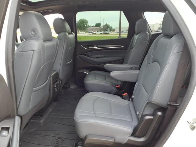 2023 Buick Enclave Essence AWD