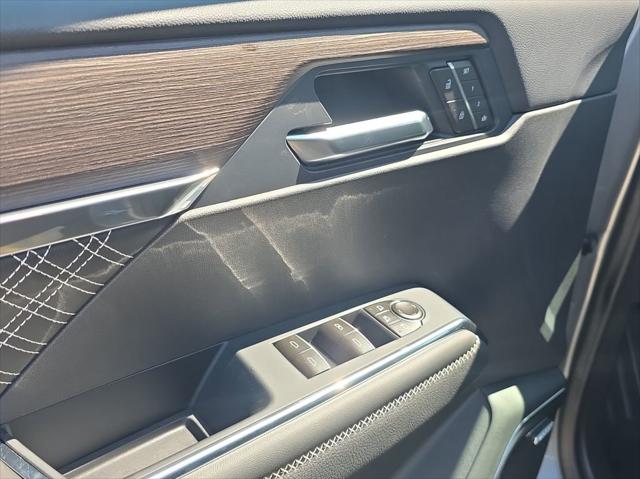 2026 GMC Acadia Denali AWD