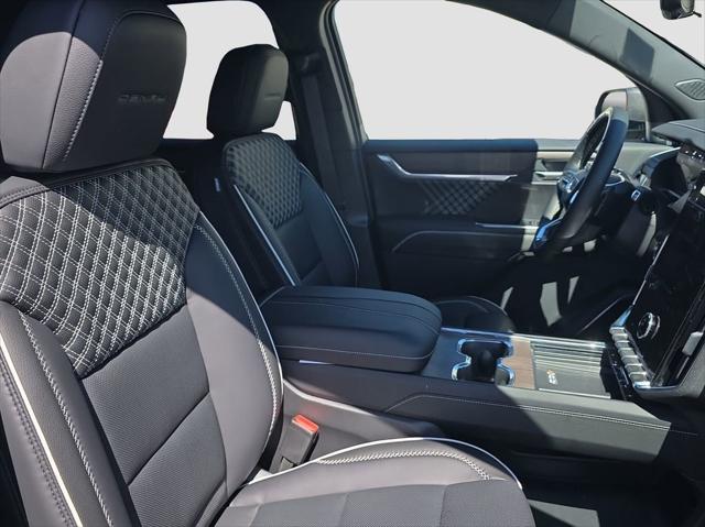 2026 GMC Acadia Denali AWD