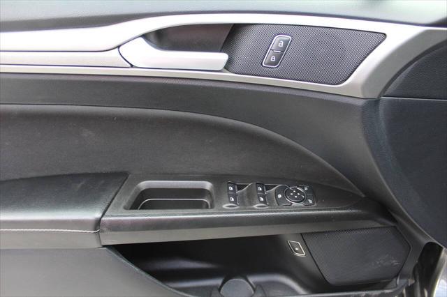 2020 Ford Fusion Hybrid SE