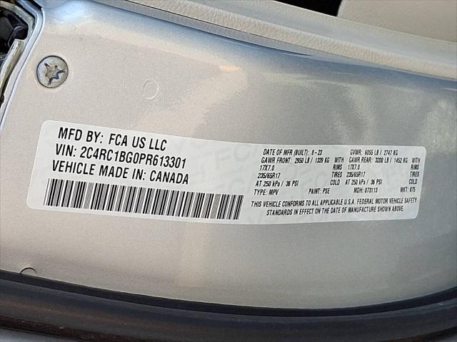 2023 Chrysler Pacifica Touring L