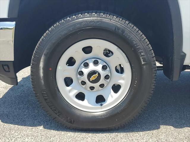 2026 Chevrolet Silverado 3500HD Crew Cab, Standard Bed, WT, 4WD