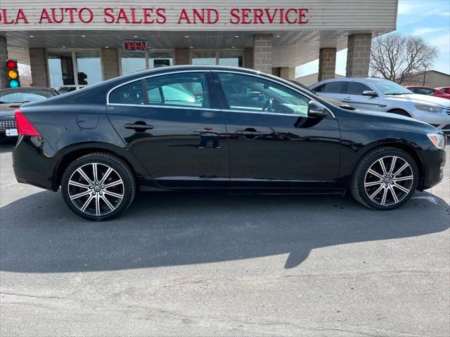 2014 Volvo S60 T6 R-Design Platinum