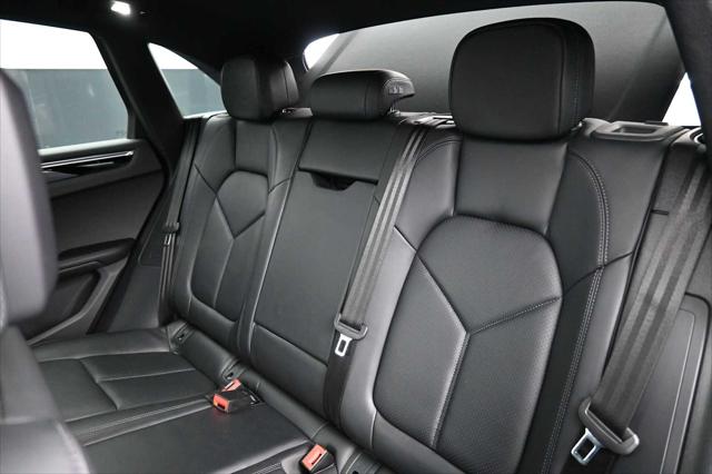 2024 Porsche Macan AWD