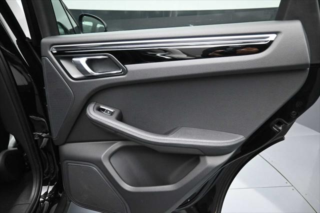 2024 Porsche Macan AWD