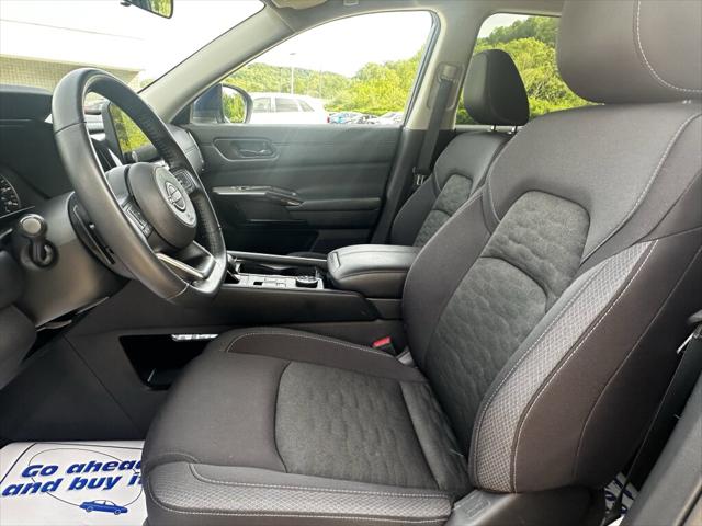 2025 Nissan Pathfinder SV 4WD