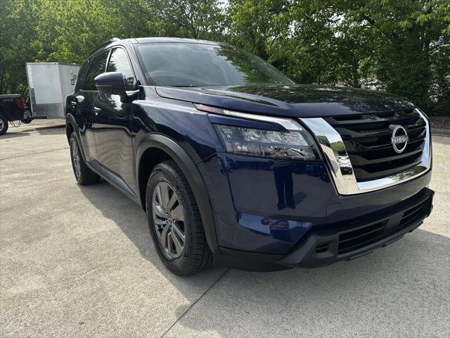 2025 Nissan Pathfinder SV 4WD
