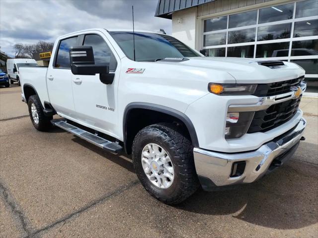 2024 Chevrolet Silverado 2500HD 4WD Crew Cab Standard Bed LT