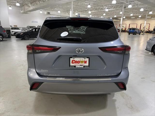 2024 Toyota Highlander Platinum