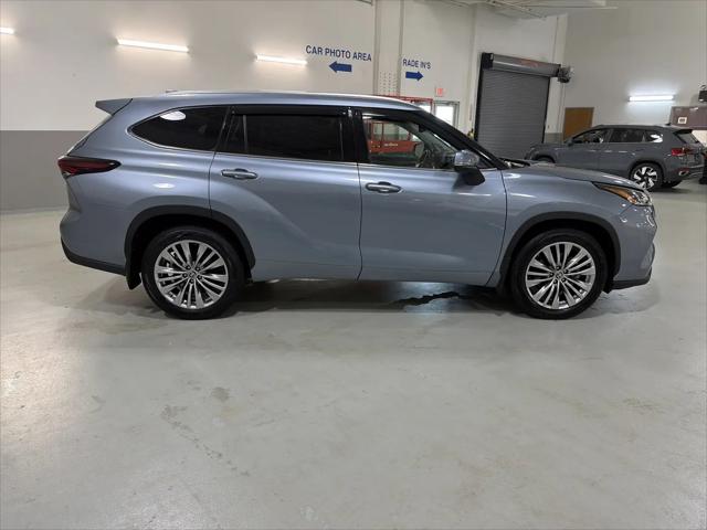 2024 Toyota Highlander Platinum