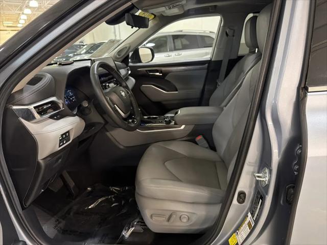 2024 Toyota Highlander Platinum