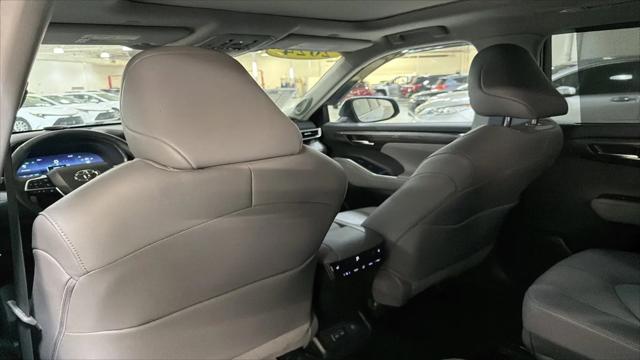 2024 Toyota Highlander Platinum