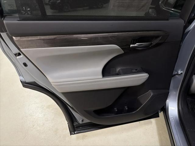 2024 Toyota Highlander Platinum