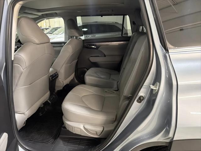 2024 Toyota Highlander Platinum
