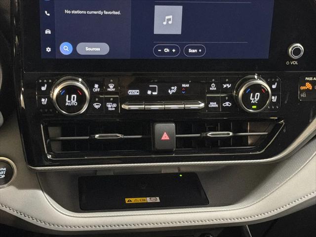 2024 Toyota Highlander Platinum
