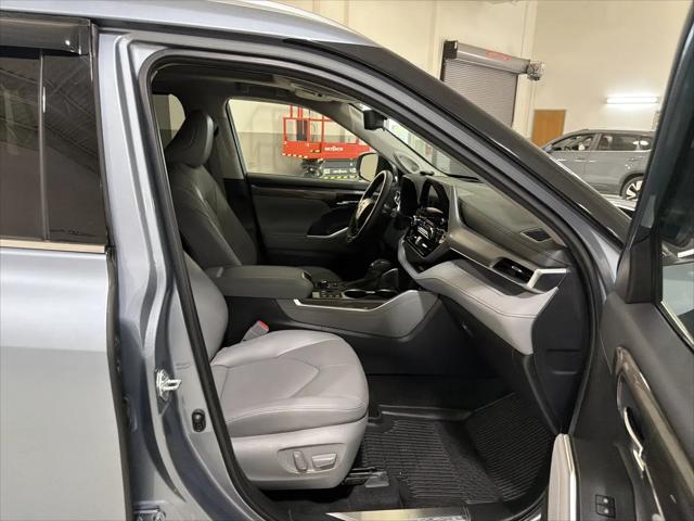2024 Toyota Highlander Platinum