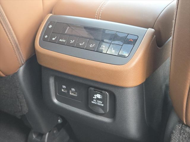 2023 Nissan Pathfinder Platinum 4WD