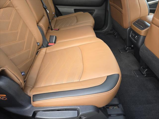 2023 Nissan Pathfinder Platinum 4WD