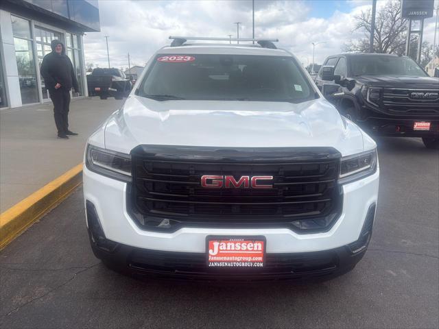 2023 GMC Acadia AWD SLT