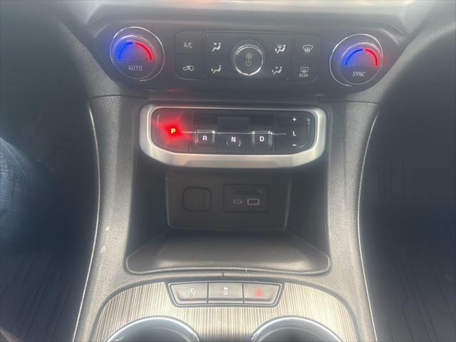 2023 GMC Acadia AWD SLT