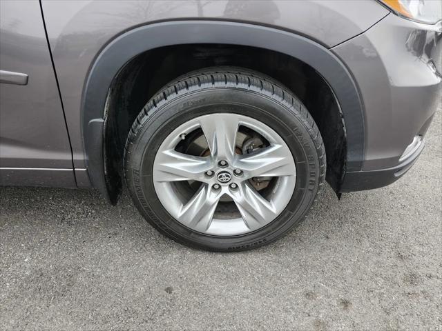 2016 Toyota Highlander Limited V6