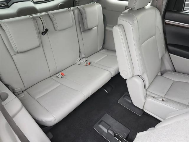 2016 Toyota Highlander Limited V6