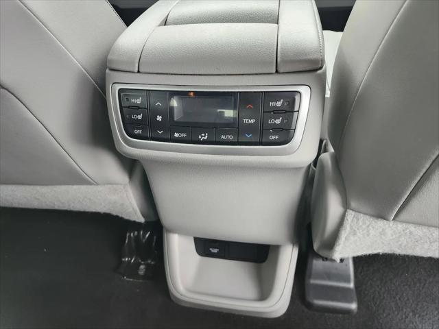 2016 Toyota Highlander Limited V6