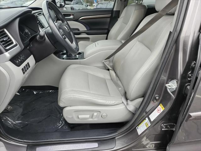 2016 Toyota Highlander Limited V6