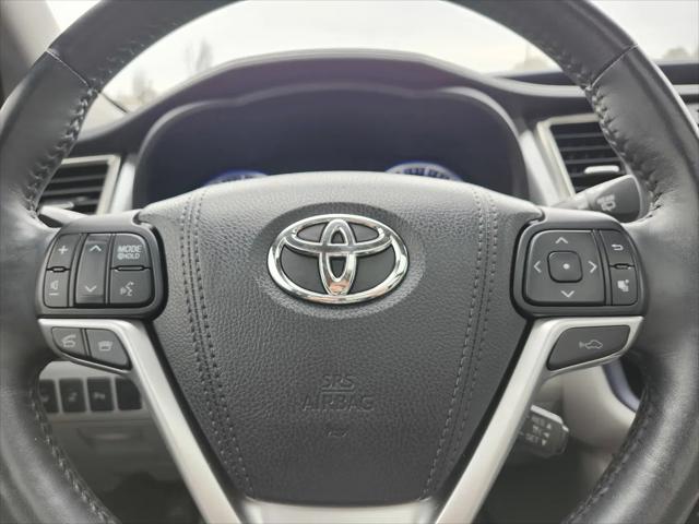 2016 Toyota Highlander Limited V6
