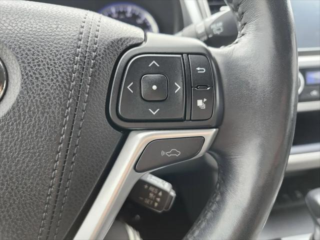 2016 Toyota Highlander Limited V6