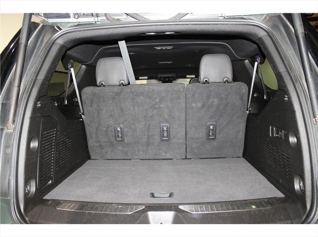 2023 Chevrolet Suburban 4WD Premier
