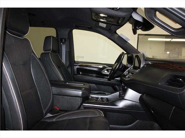 2023 Chevrolet Suburban 4WD Premier